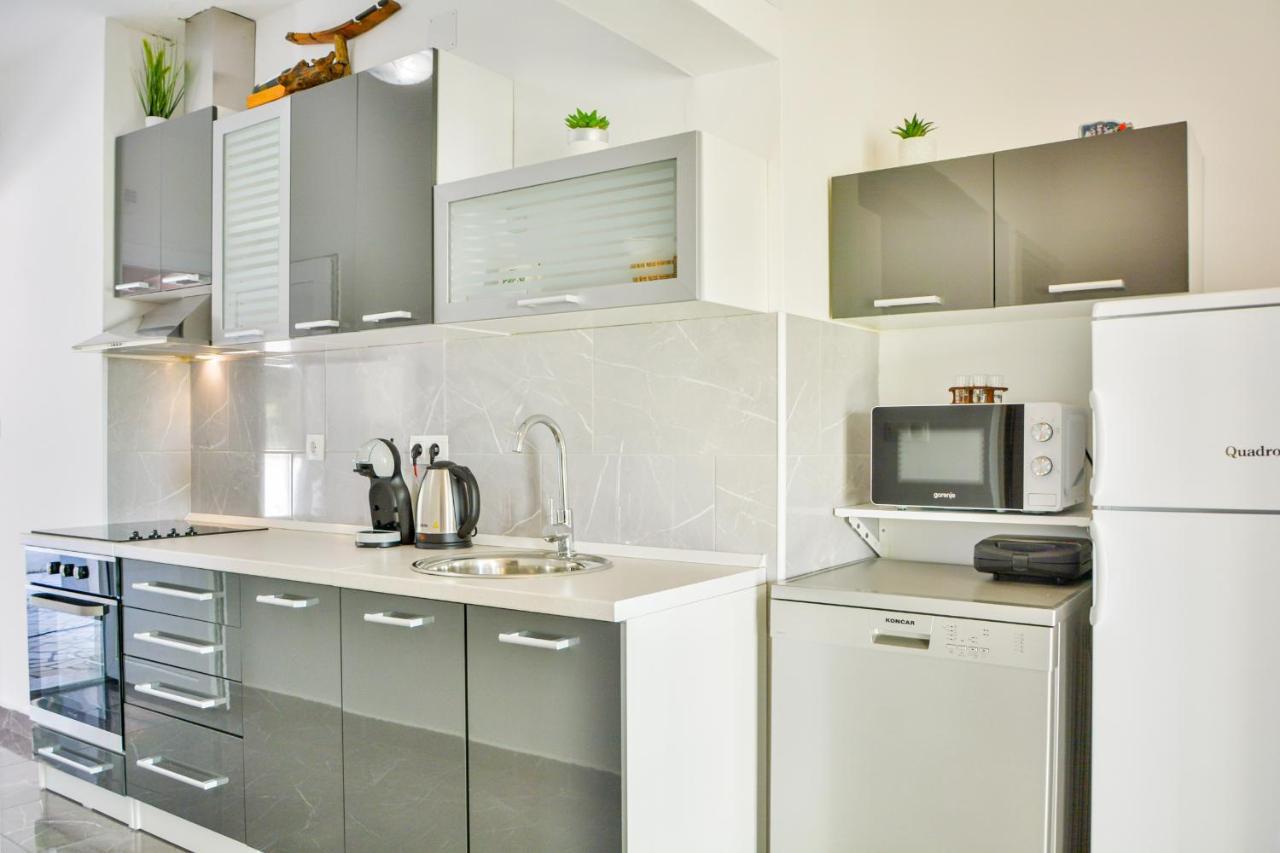 Apartments Did Ive Sibinj Krmpotski Zewnętrze zdjęcie